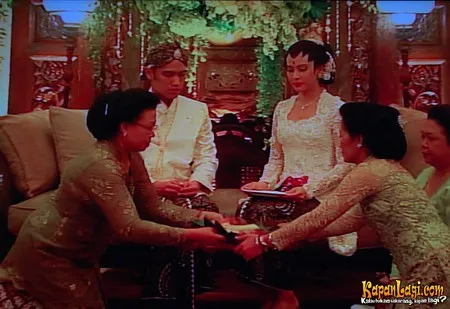 Foto Dian Sastrowardoyo