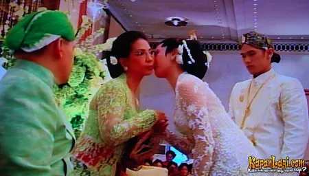 Foto Dian Sastrowardoyo