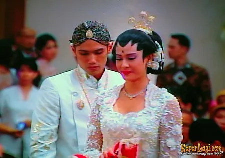 Foto Dian Sastrowardoyo