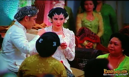 Foto Dian Sastrowardoyo