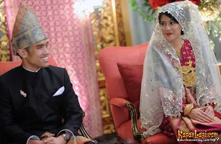 Foto Dian Sastrowardoyo