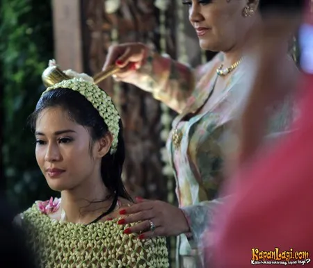 Foto Dian Sastrowardoyo