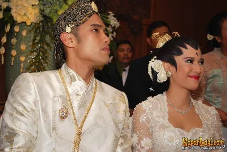 Foto Dian Sastrowardoyo