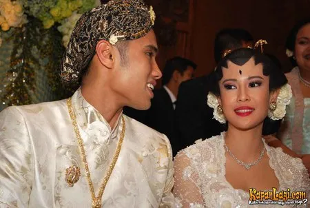 Foto Dian Sastrowardoyo