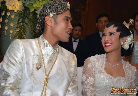 Foto Dian Sastrowardoyo