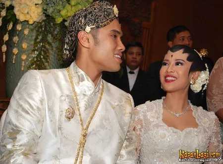 Foto Dian Sastrowardoyo