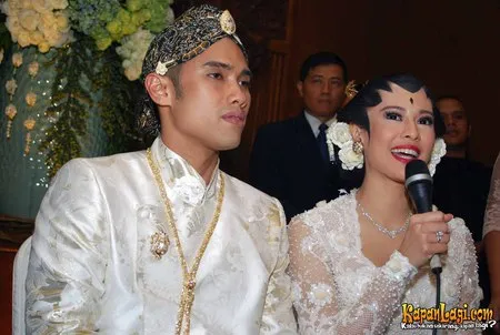 Foto Dian Sastrowardoyo