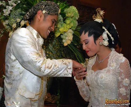 Foto Dian Sastrowardoyo