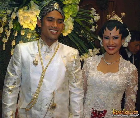 Foto Dian Sastrowardoyo