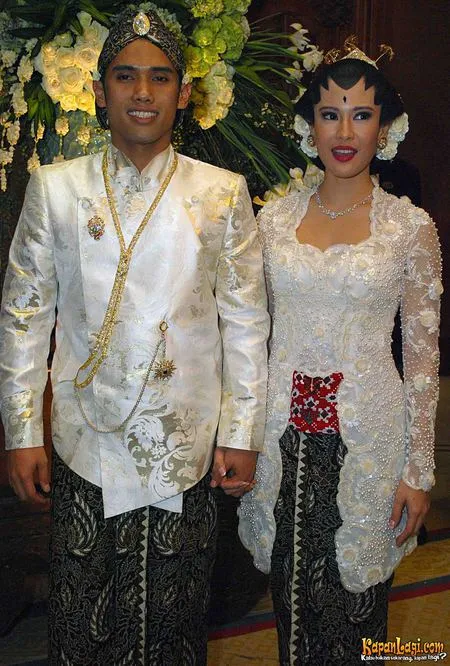 Foto Dian Sastrowardoyo