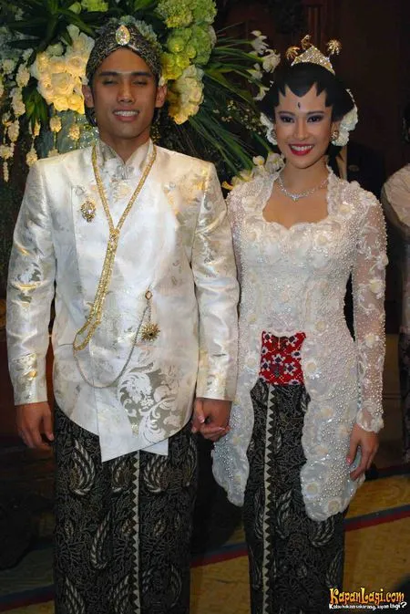 Foto Dian Sastrowardoyo