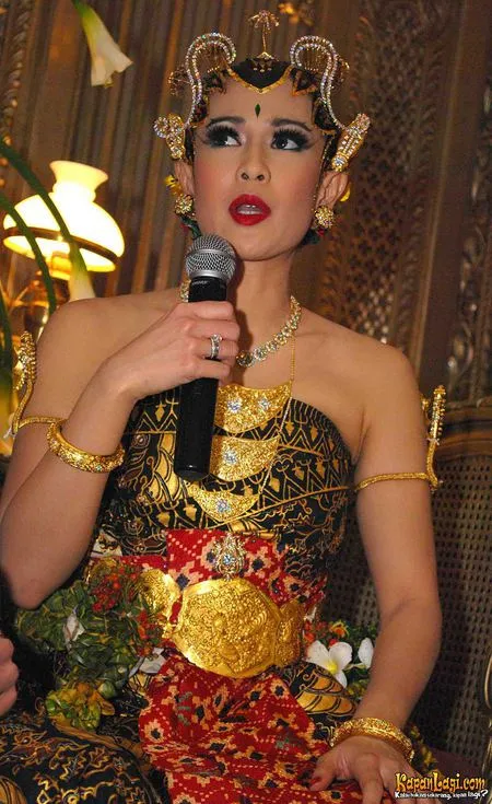 Foto Dian Sastrowardoyo