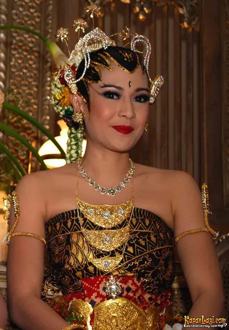 Foto Dian Sastrowardoyo