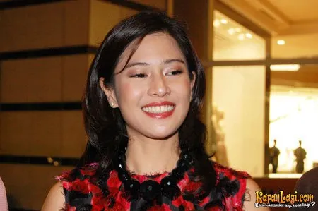 Foto Dian Sastrowardoyo