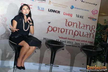 Foto Dian Sastrowardoyo