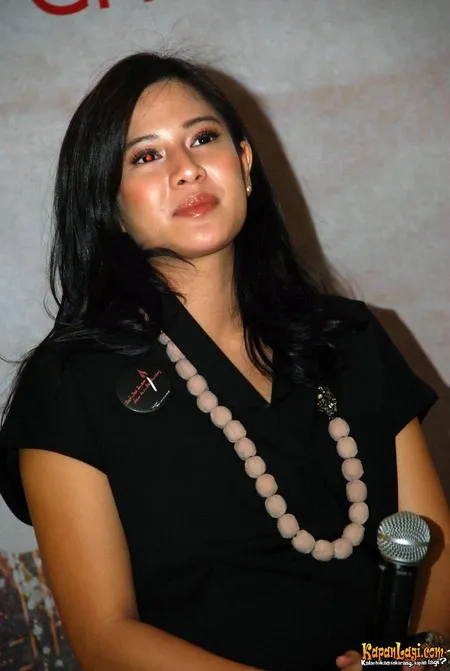 Foto Dian Sastrowardoyo