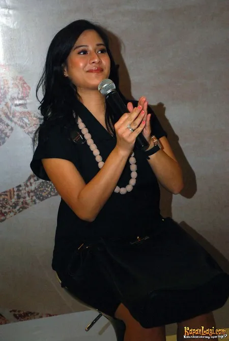 Foto Dian Sastrowardoyo