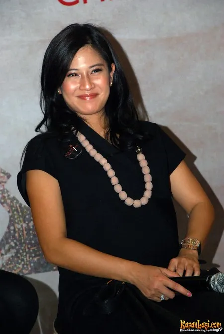 Foto Dian Sastrowardoyo