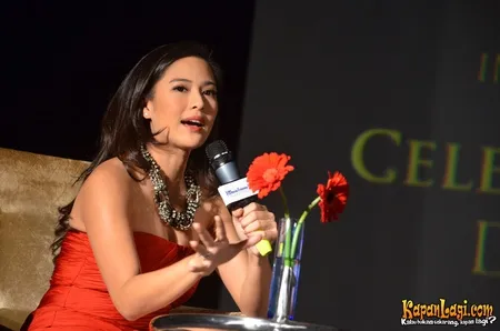 Foto Dian Sastrowardoyo