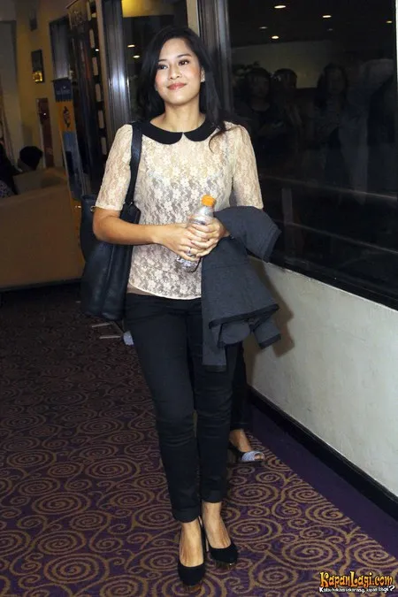 Foto Dian Sastrowardoyo