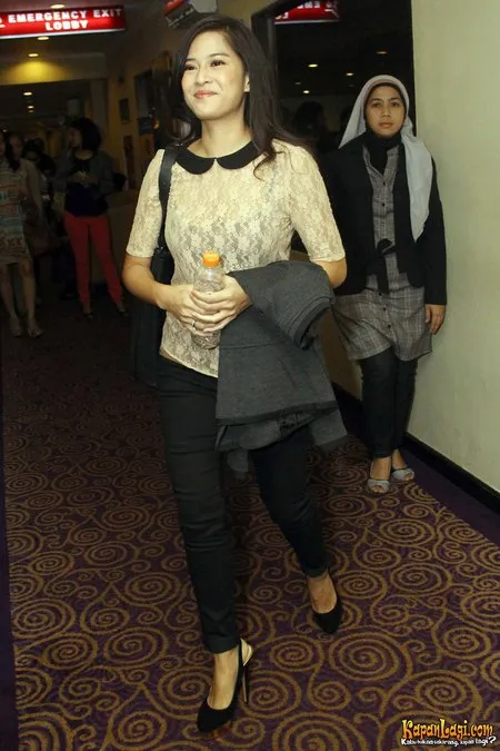 Foto Dian Sastrowardoyo