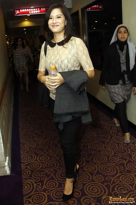 Foto Dian Sastrowardoyo