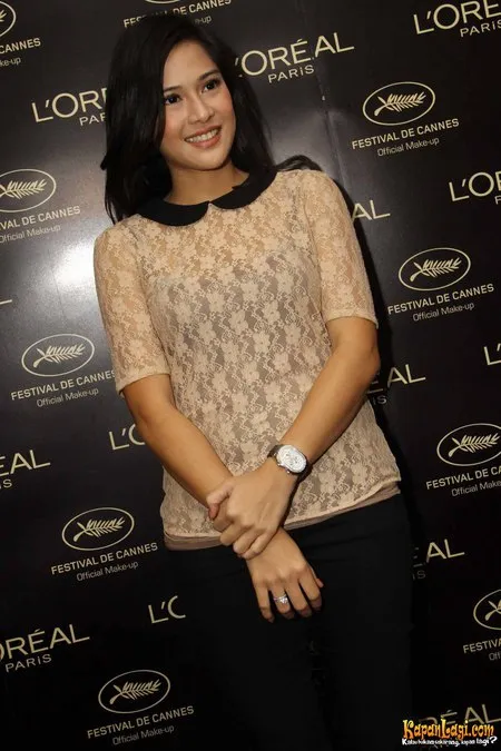 Foto Dian Sastrowardoyo