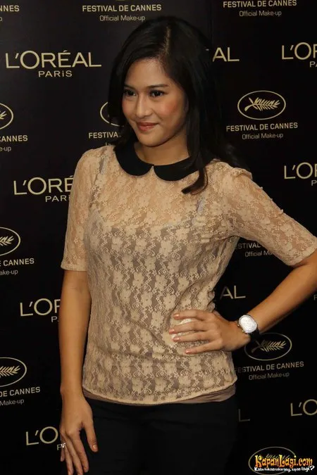 Foto Dian Sastrowardoyo