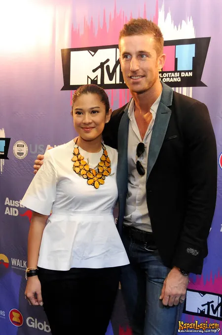 Foto Dian Sastrowardoyo