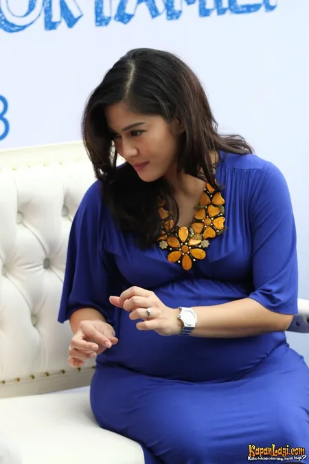 Foto Dian Sastrowardoyo