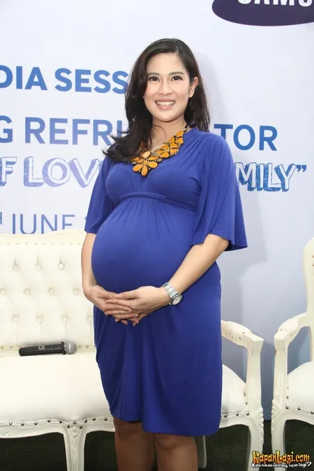 Foto Dian Sastrowardoyo