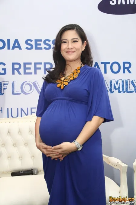 Foto Dian Sastrowardoyo