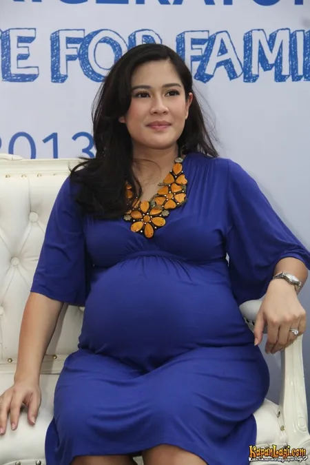 Foto Dian Sastrowardoyo