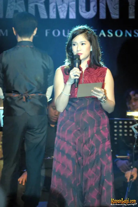 Foto Dian Sastrowardoyo