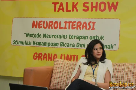 Foto Dian Sastrowardoyo