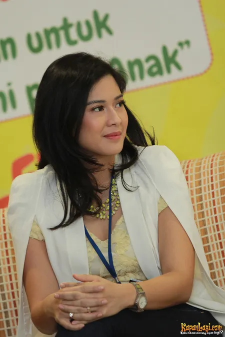 Foto Dian Sastrowardoyo