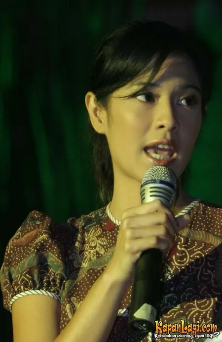 Foto Dian Sastrowardoyo