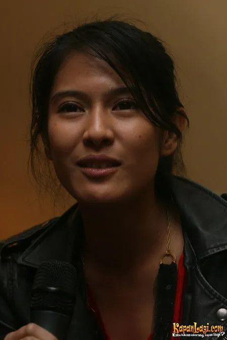 Foto Dian Sastrowardoyo