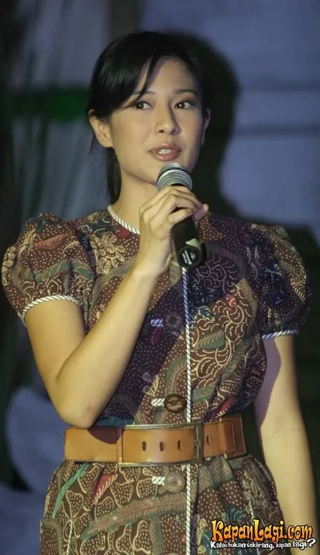 Foto Dian Sastrowardoyo