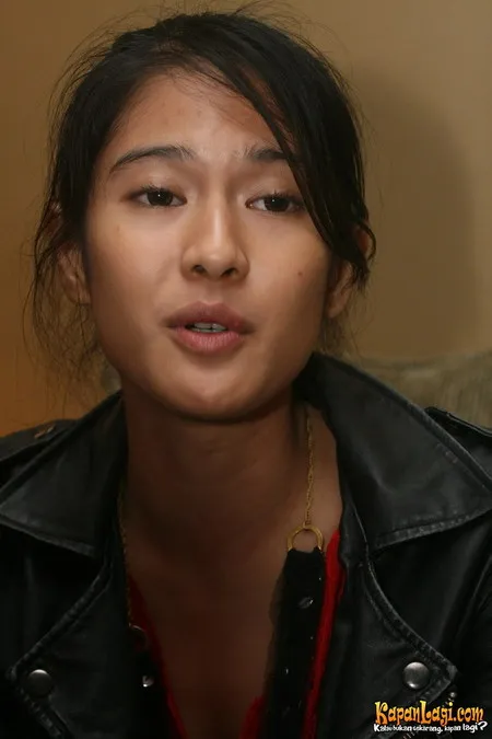 Foto Dian Sastrowardoyo