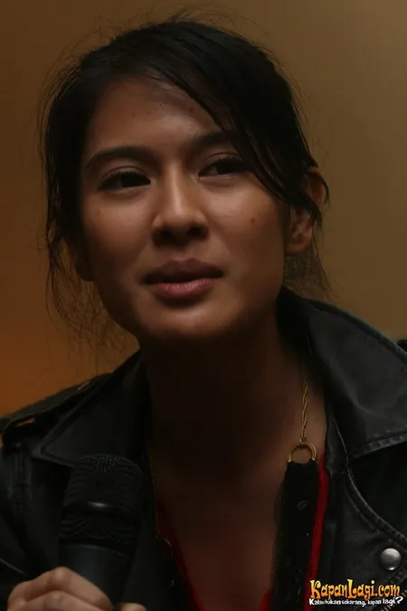 Foto Dian Sastrowardoyo