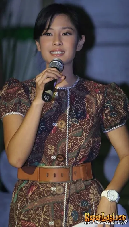 Foto Dian Sastrowardoyo