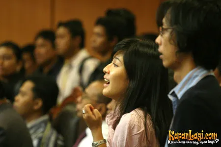 Foto Dian Sastrowardoyo