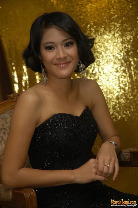 Foto Dian Sastrowardoyo