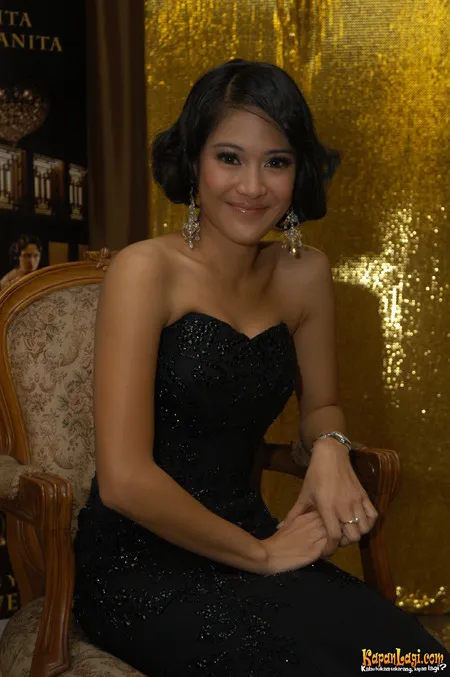 Foto Dian Sastrowardoyo