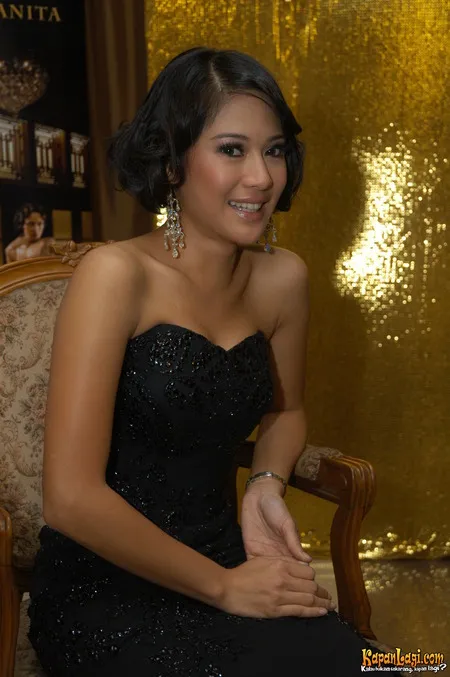 Foto Dian Sastrowardoyo