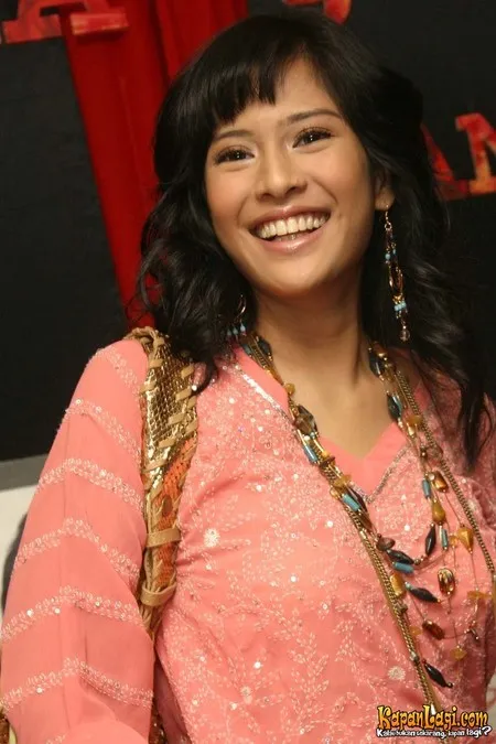 Foto Dian Sastrowardoyo