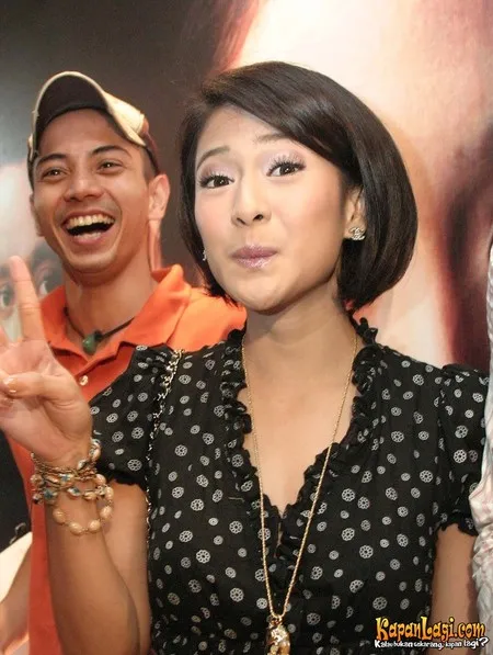 Foto Dian Sastrowardoyo