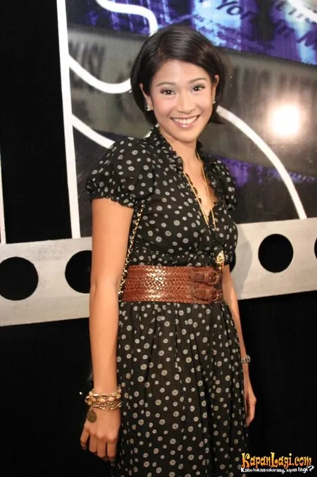 Foto Dian Sastrowardoyo