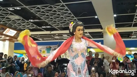 Foto Didik Nini Thowok